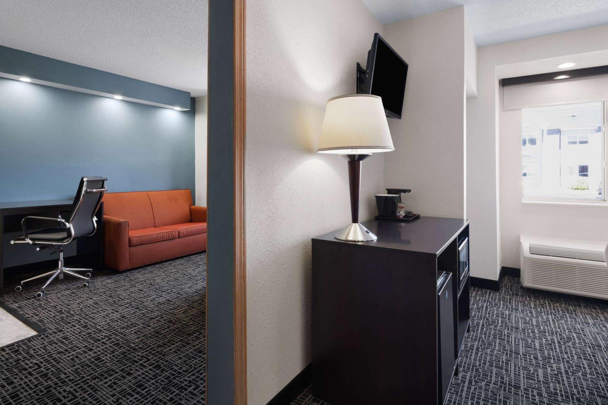 Hotel Baymont By Wyndham Boardman Exterior foto